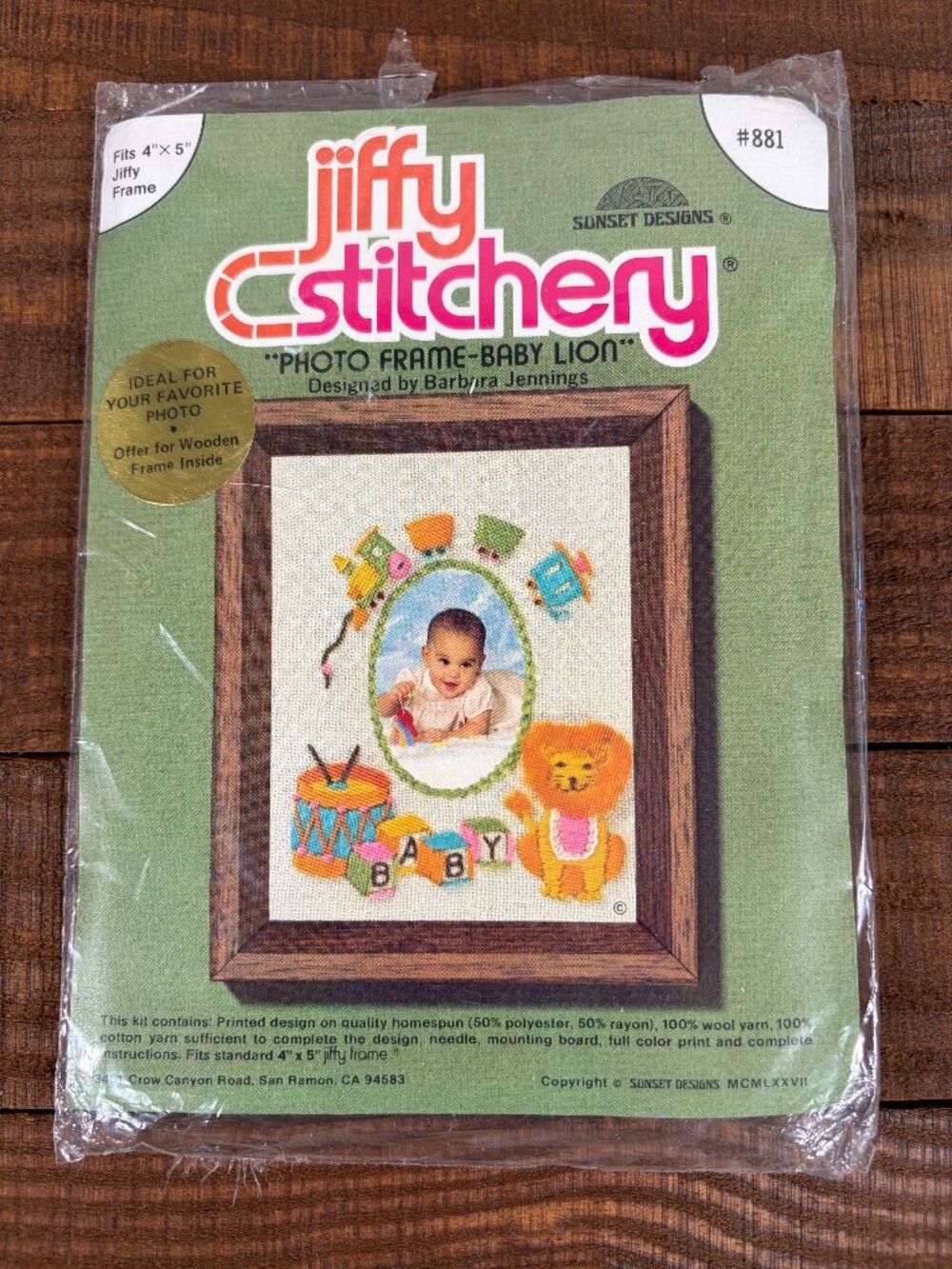 New Vintage Jiffy Stitchery Photo Frame Baby Lion Crewel Kit #881 4" x 5" 1977